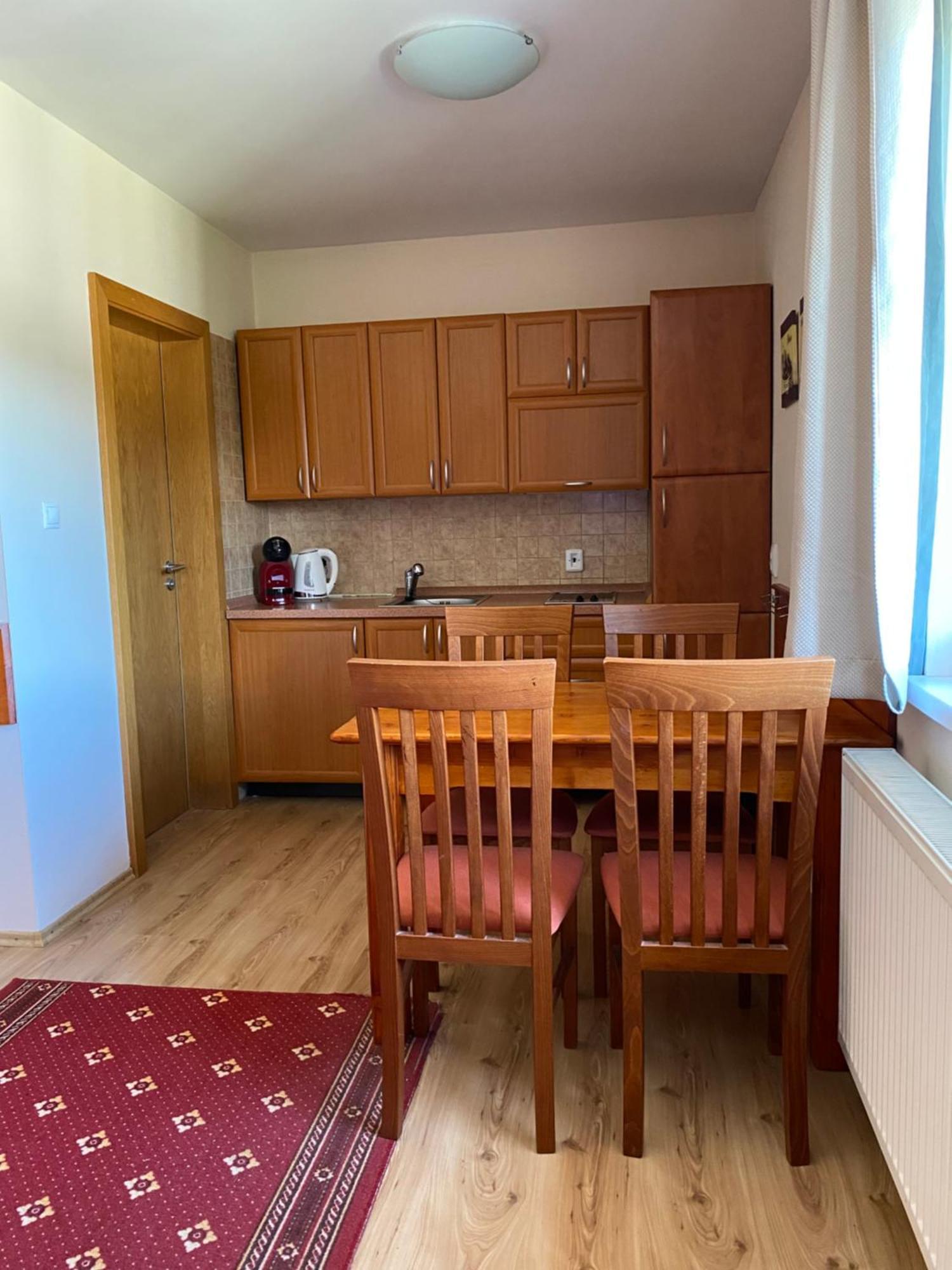Apartman Dorian Bešeňová Exteriér fotografie